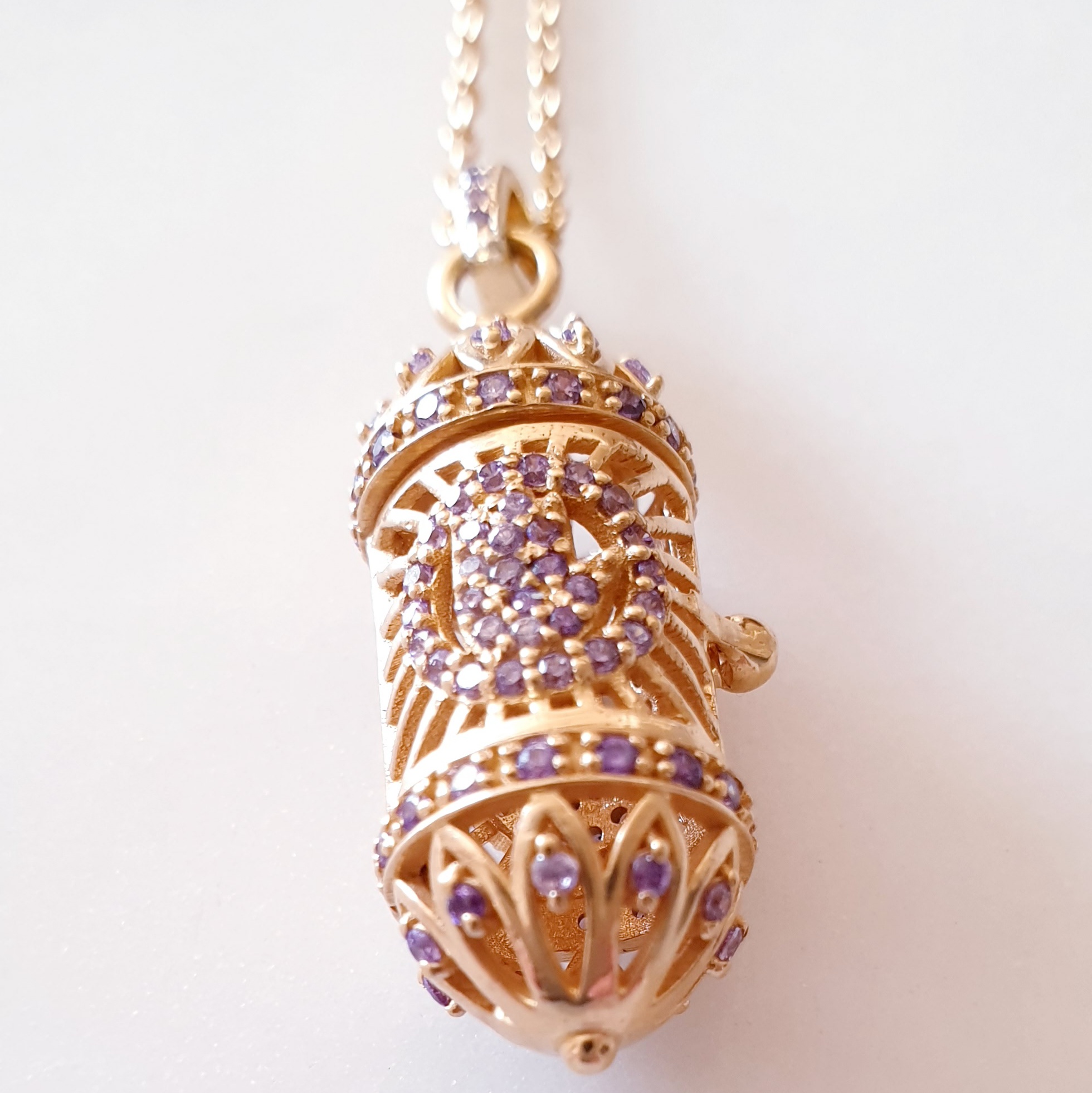 AMETHYST sefer hands (2)