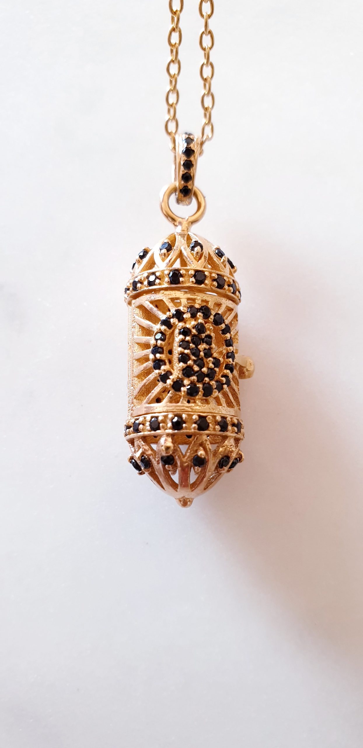 black sefer hands (1)