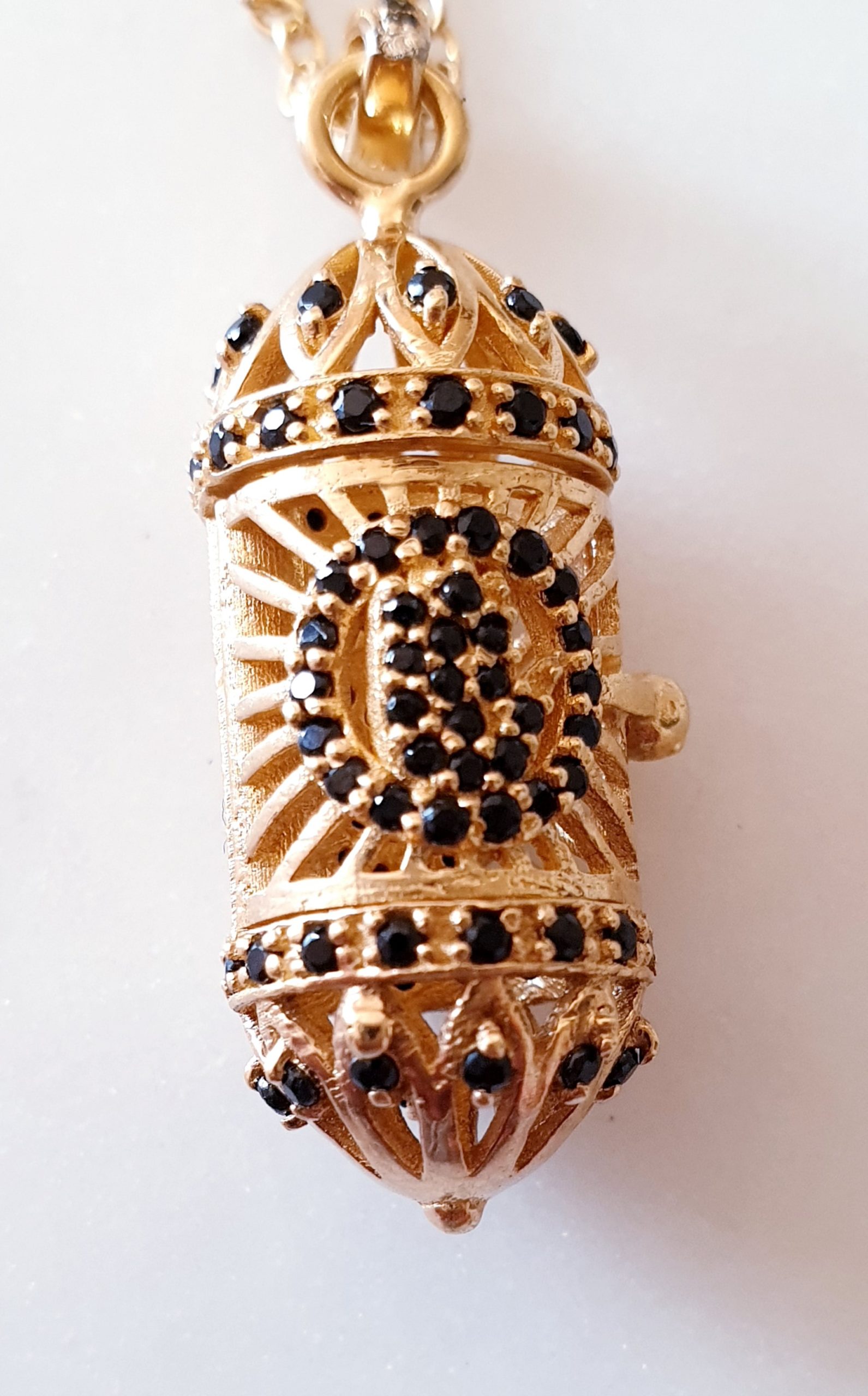 black sefer hands (5)